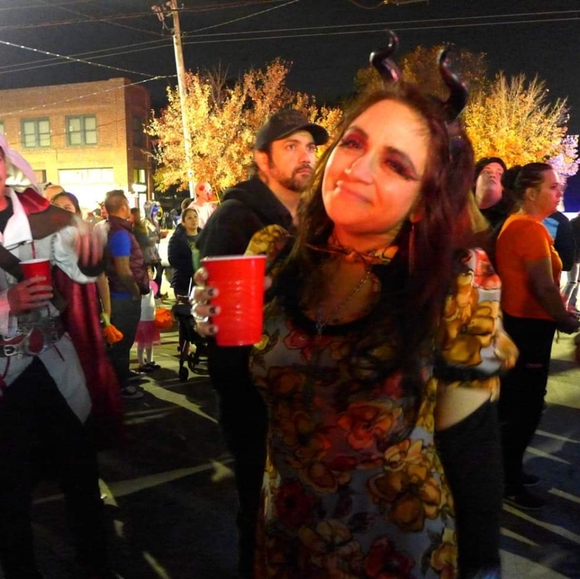 Meet your Posher, Becky 🍓 - Picture 8 of 8